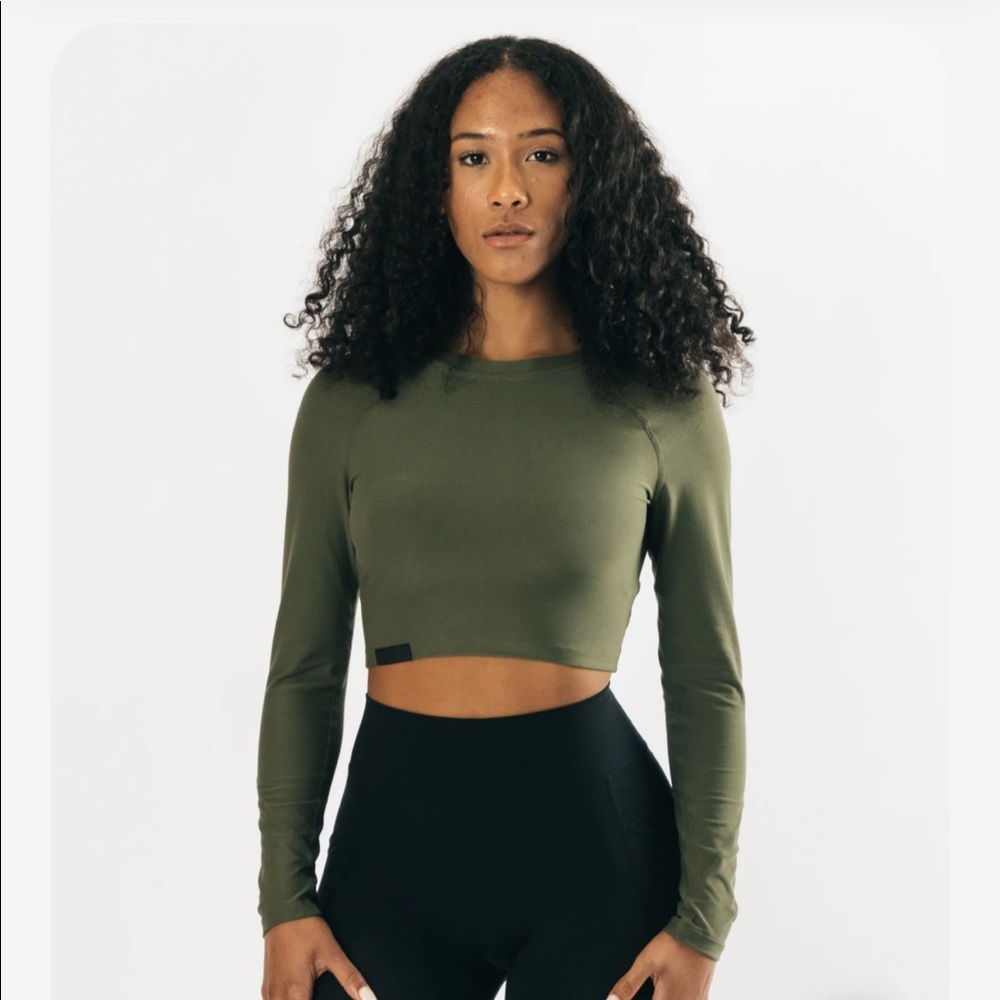 Alphalete collective crop